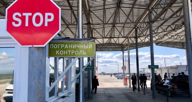 Как-работают-пункты-пропуска-на-границе-Крыма-и-Украины