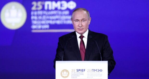 Настоящий-суверенитет-должен-быть-подкреплен-независимой-экономикой.-О-чем-говорил-Путин-на-ПМЭФ-2022
