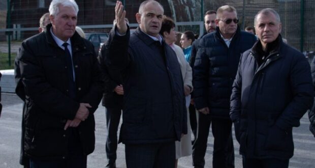 Спикер-крымского-парламента-с-рабочей-поездкой-посетил-Феодосию