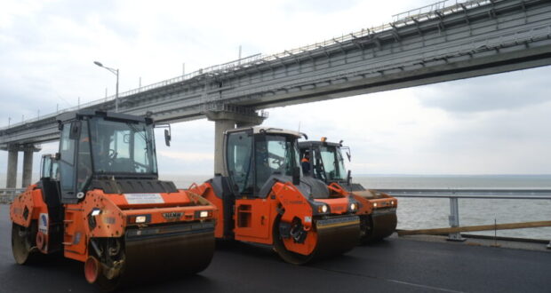 Движение-транспорта-по-левой-стороне-автомобильной-части-Крымского-моста-откроется-в-феврале