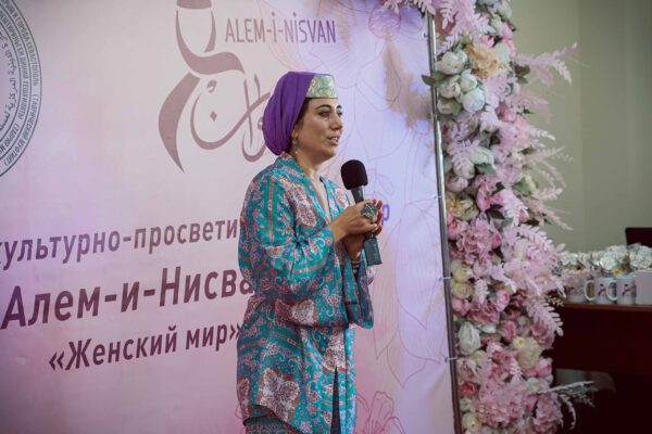 В Симферополе открыли исламский культурно-просветительский женский центр