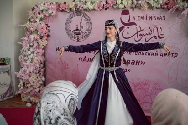 В Симферополе открыли исламский культурно-просветительский женский центр