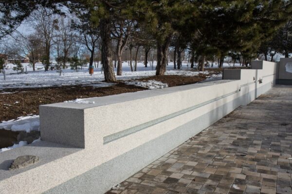 В Симферополе завершен капитальный ремонт мемориала «Скорбящая»