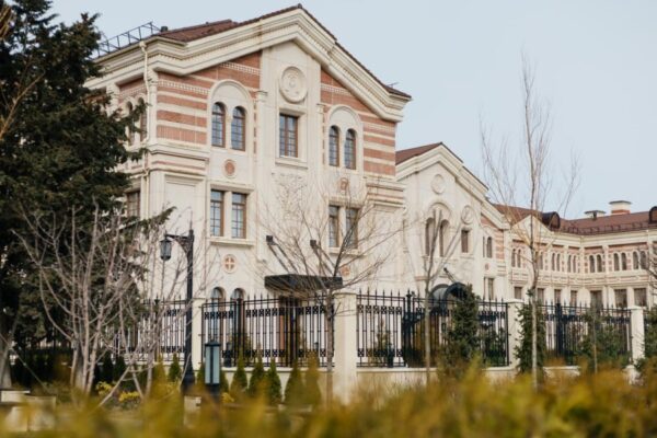 Владимир Путин отметил важность запуска Молодёжного образовательного историко-культурного центра «Истоки» в Севастополе
