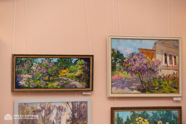 В Ботаническом саду Крымского федерального университета открылась выставка «Цветущий сад»